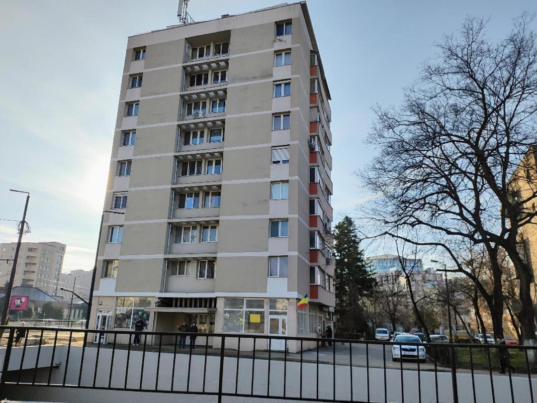 Central Cosy Apart Oradea Apartment Exterior photo